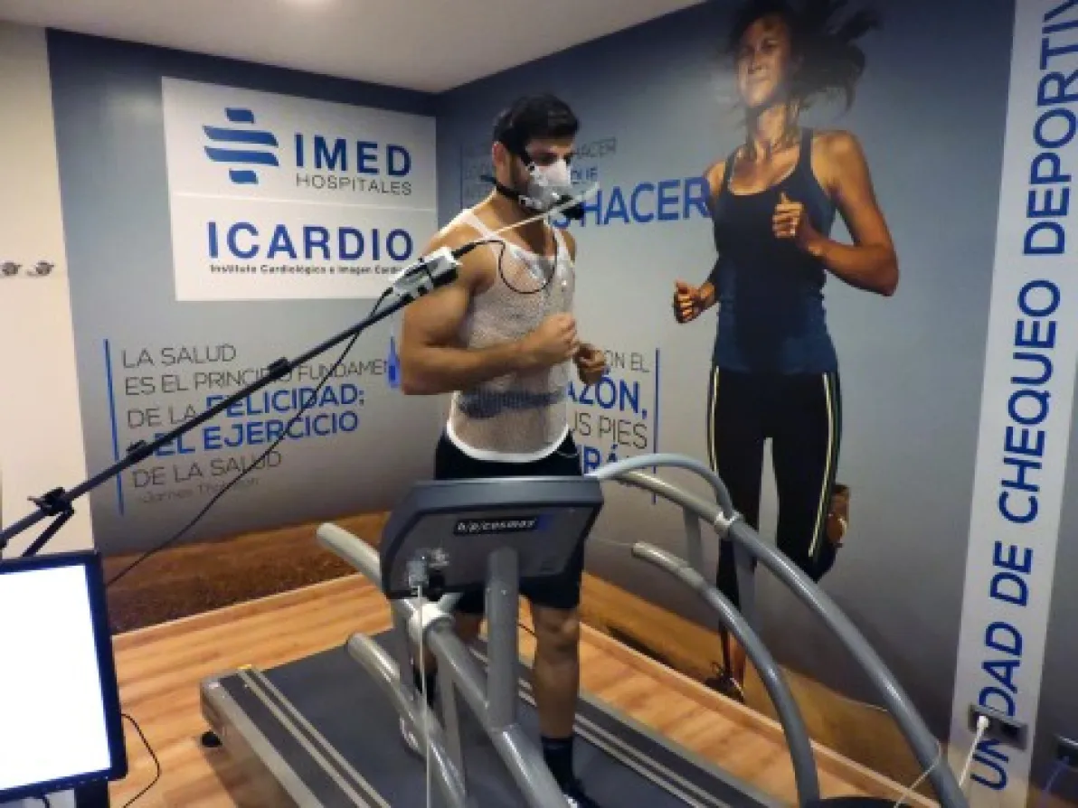 Reconocimiento médico para la primera plantilla del Balonmano Benidorm