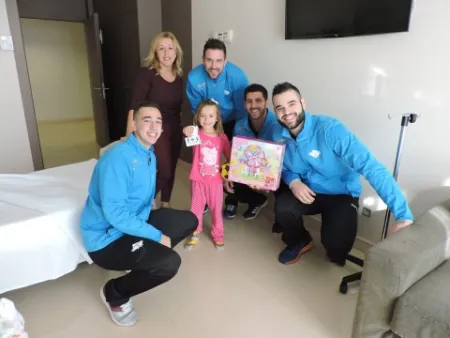 principal-imagenes-visita-balonmano-benidorm-navidad-es_grande.jpg