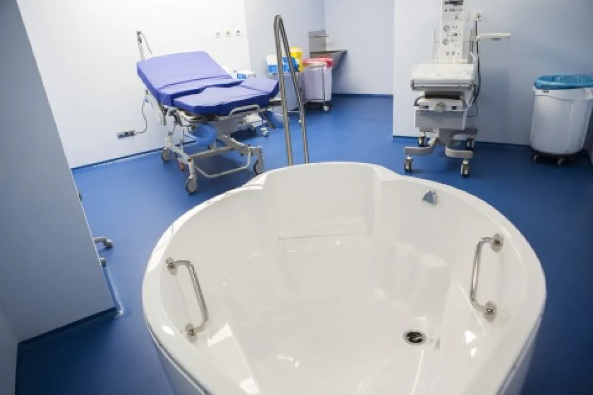 EL SERVICIO DE OBSTETRICIA Y GINECOLOGÍA DE IMED VALENCIA APUESTA POR EL “PARTO RESPETADO”