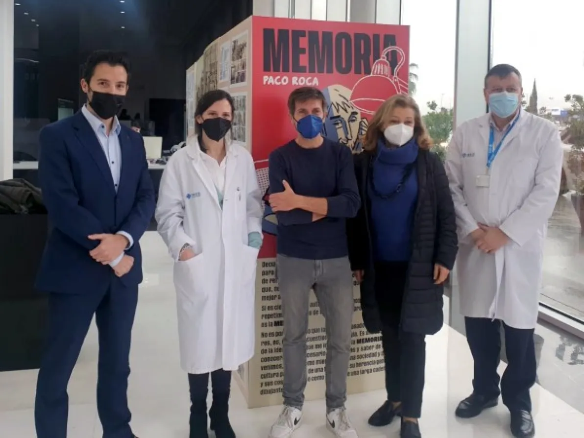 Paco Roca visita su exposición en IMED Valencia que ya ha recibido más de 300.000 visitantes