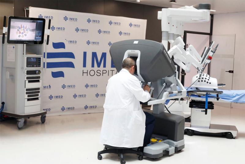 Presentaci&oacute;n Da Vinci en IMED V. Fuensanta