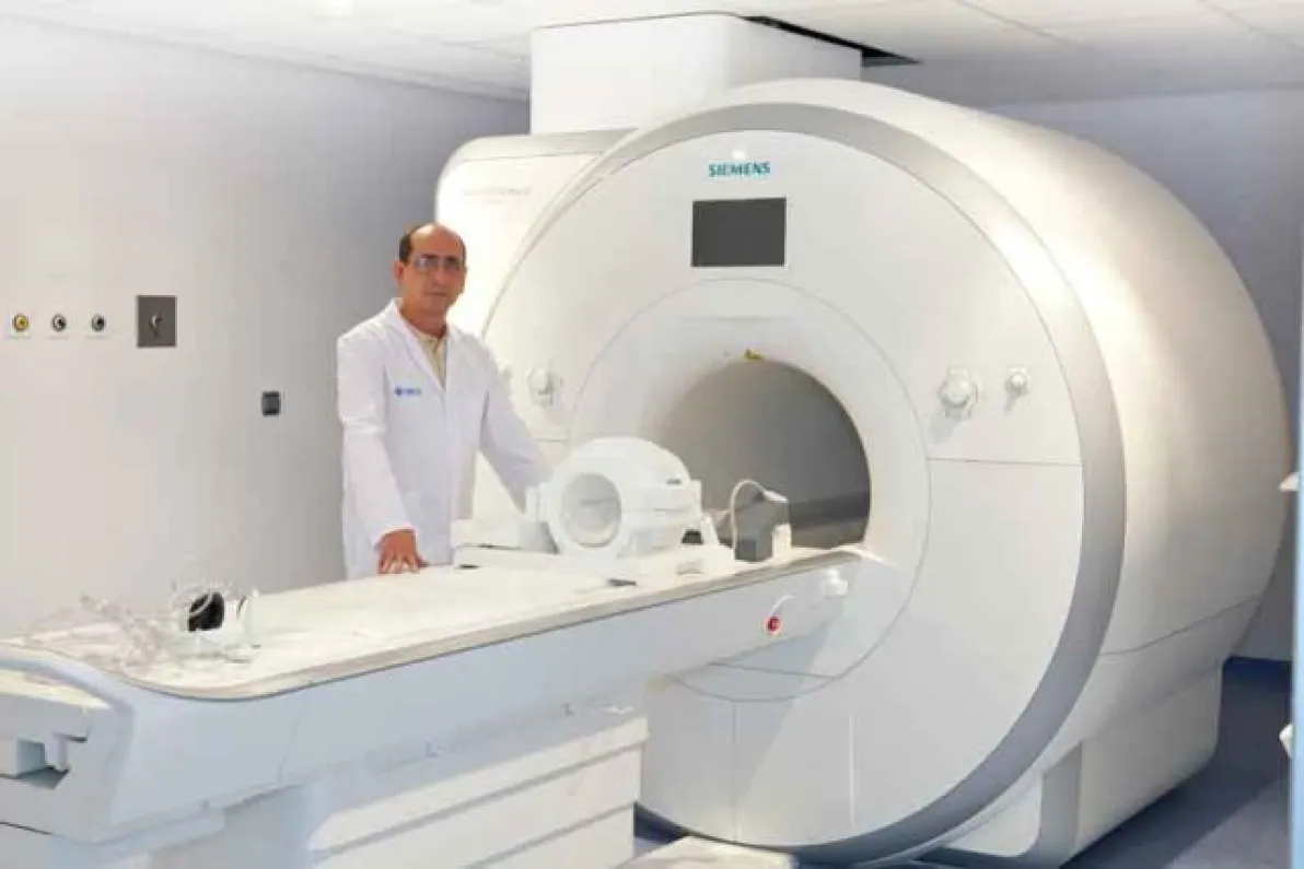 El Hospital IMED Elche eleva a 3 Teslas el campo magnético en el diagnóstico por la imagen