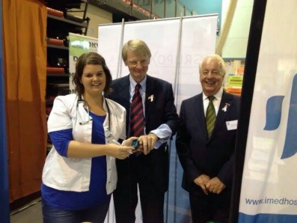 Cornelis Van Rij, Nederlands ambassadør til Spania, besøker standen av IMED på "Nederlands Dag 2014" i La Nucia