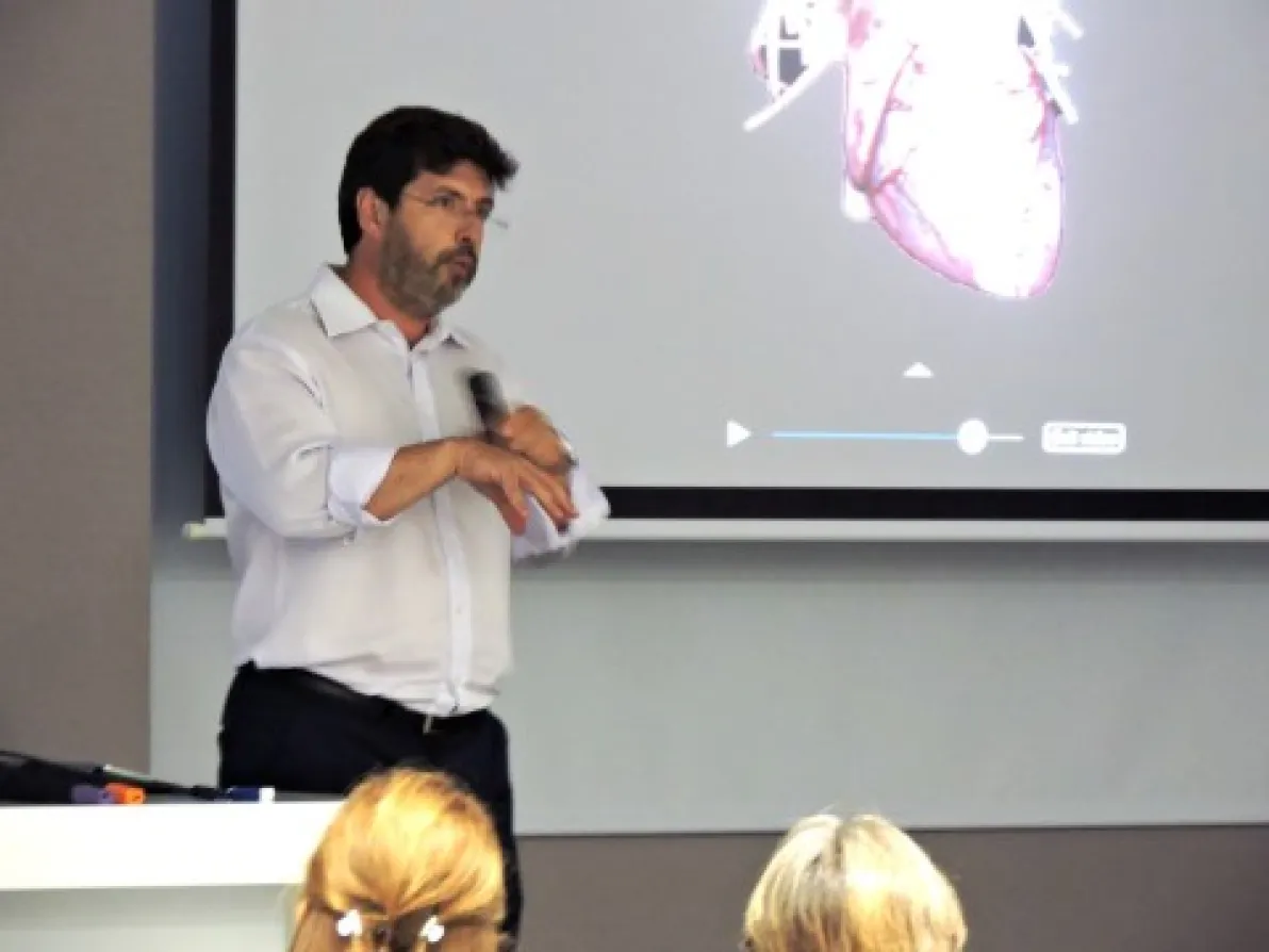 "El paciente con cardiopatía puede obtener beneficio de la actividad física realizando ejercicio al menos 30 minutos"