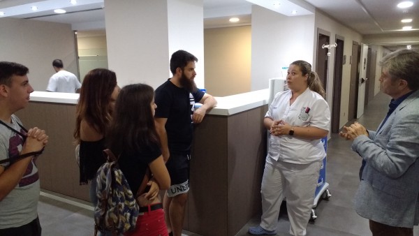 Visita del IVAJ a IMED Hospitales